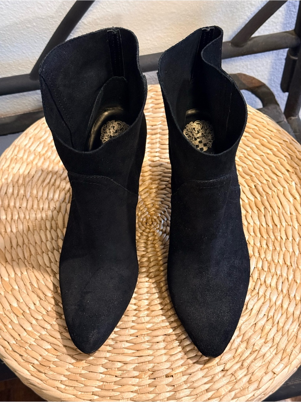 Vince Camuto Black Suede Ankle Booties Pointed Toe Size 9